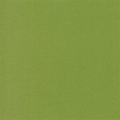 Moda Bella Solids Leaf - $15/CAD metre
